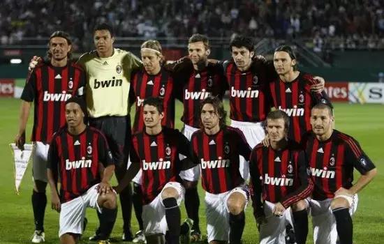 中超战报：阿奇姆彭破门，恩里克扳平，河南1-1云南玉昆（中超速递：阿奇姆彭先拔头筹、恩里克追平，河南与云南玉昆1-1握手言和）