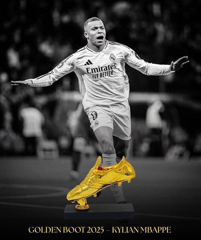 首圈，维斯塔潘起步良好抢到首位，皮亚斯特里挤进内线并过掉诺里斯上至第2，诺里斯第3。