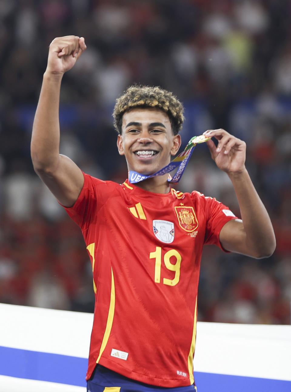 都体：尤文正在考虑冬窗追扎卡，桑德兰要价2000万欧